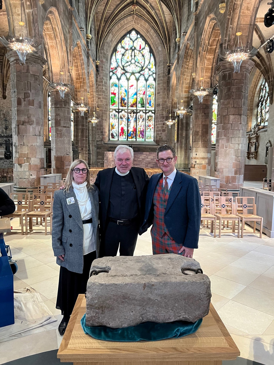 Gu Noble with Rev. Calum MacLeod and his wife Missy