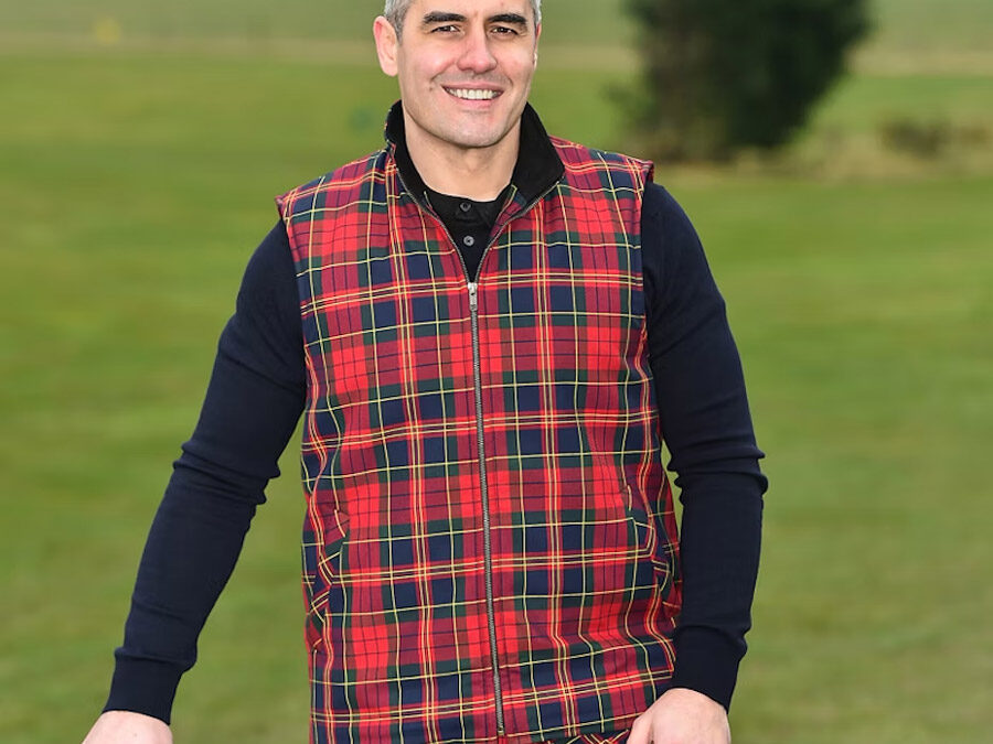Tartan on the Tees – Chicago Scots Will Outfit You in a Kilt for Free